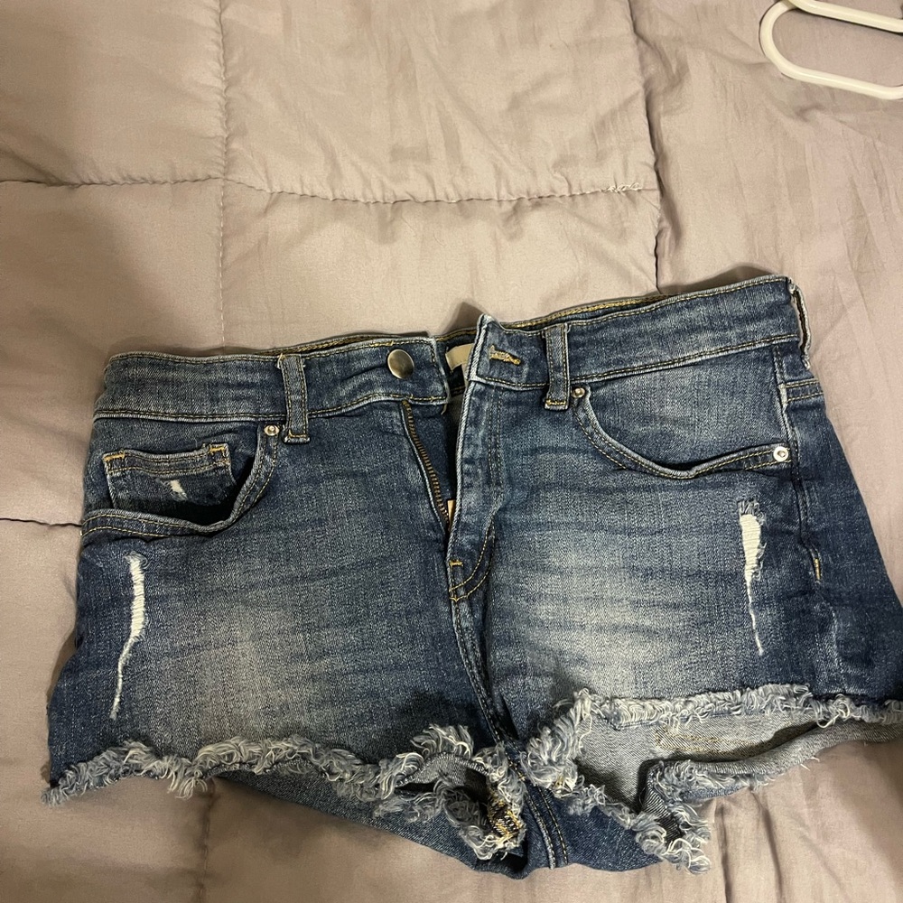 H&M Jean shorts size 6
